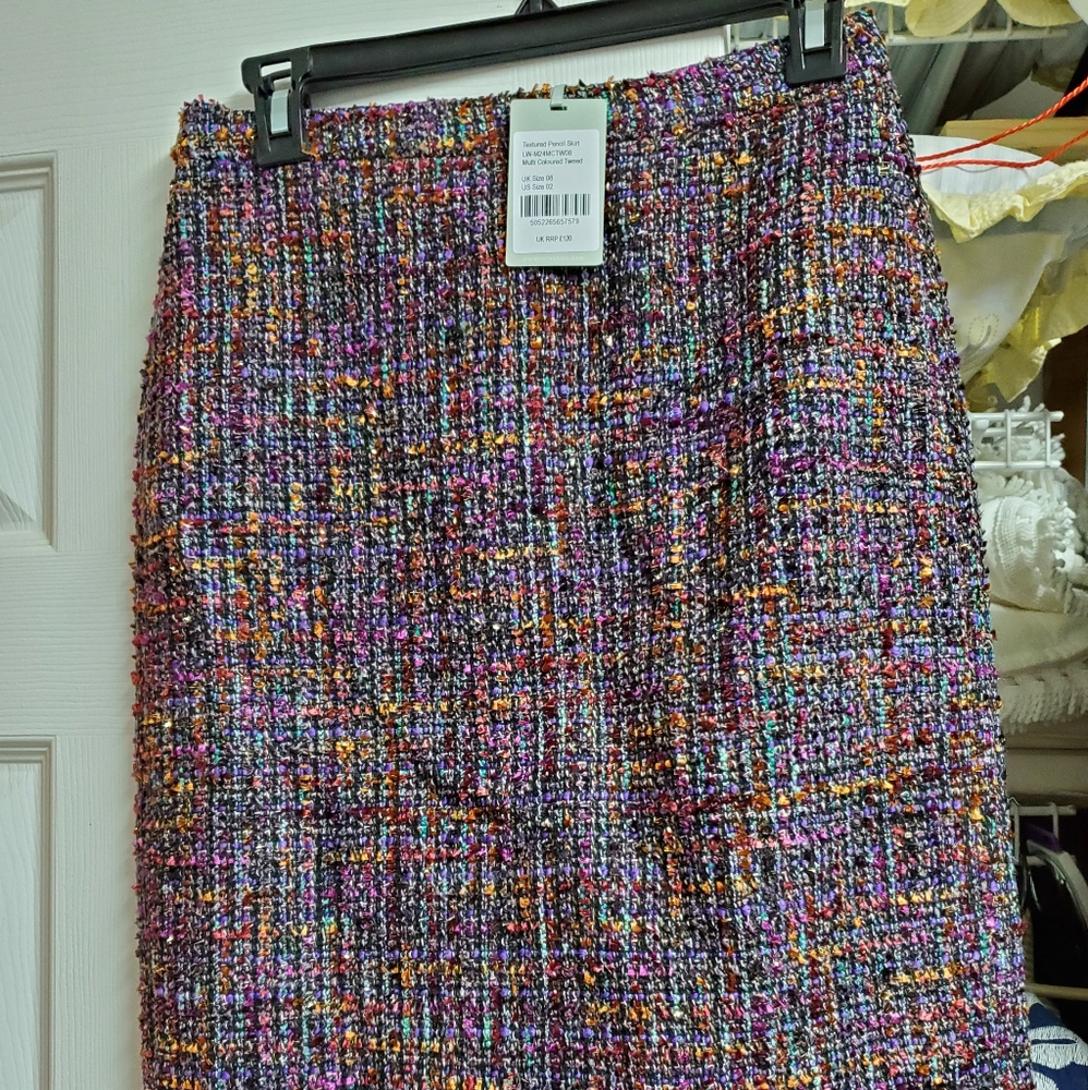 NWT Tweed pencil skirt